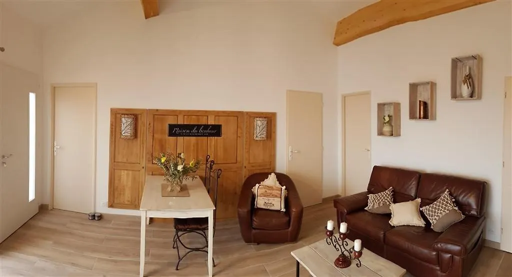 Carnoux-en-Provence Villa T3 A 10' De Cassis Spa - Jacuzzi בית נופש